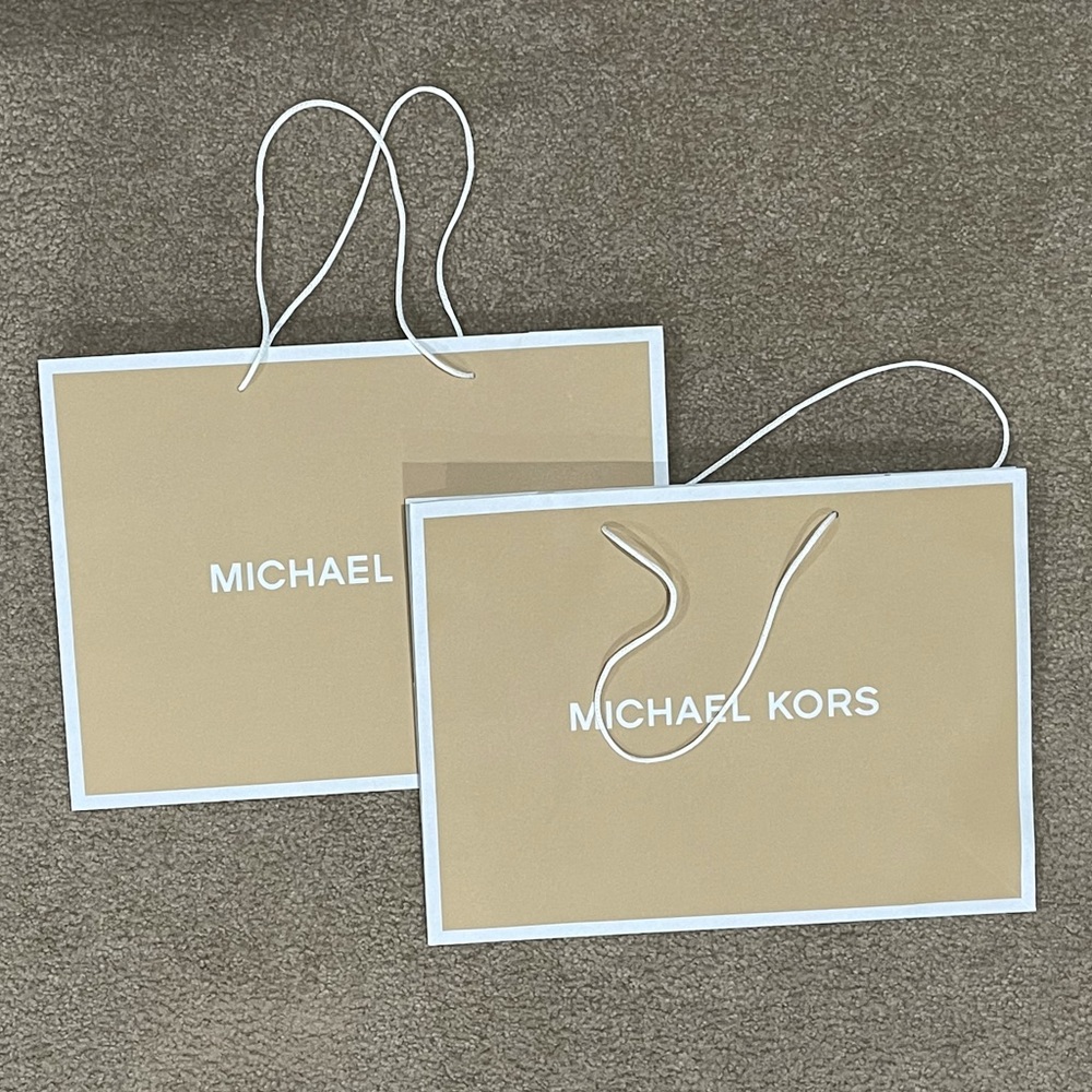 2 Michael Kors Bags (Medium)